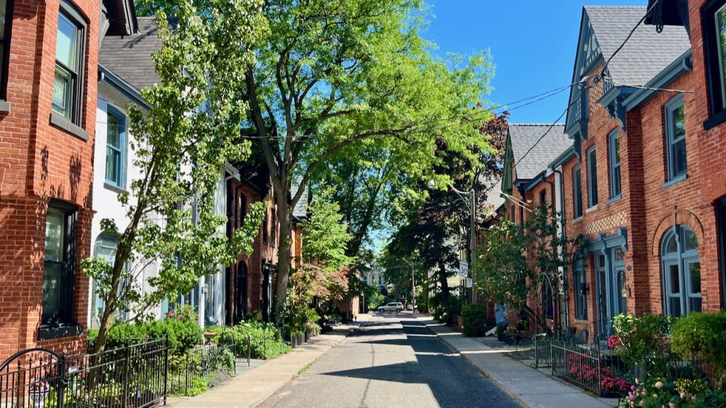 Image of a street in Cabbagetown, Toronto